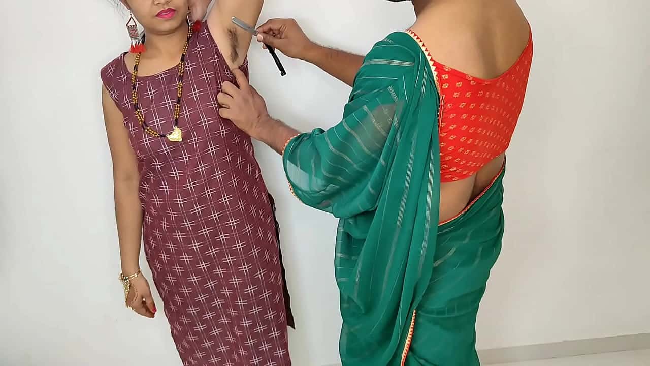 Latest HD Hindi Porn Indian sexy bhabhi fucked by horny shemale