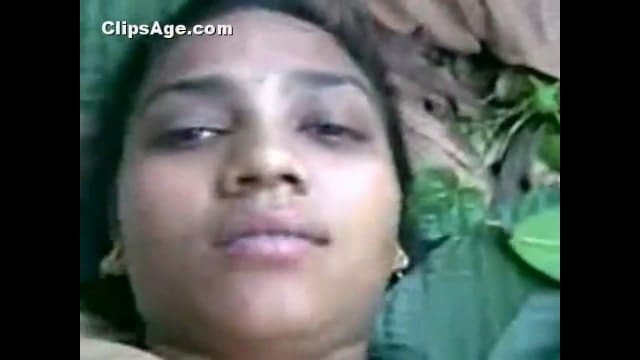 Indian desi village girl boobs squeezed and fucked outdoor jungle