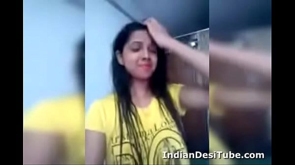 desi cute teen fingering pussy xnxx indian mms video