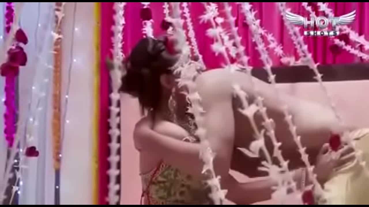 Hot beautiful couple honeymoon xxx hindi audio sex