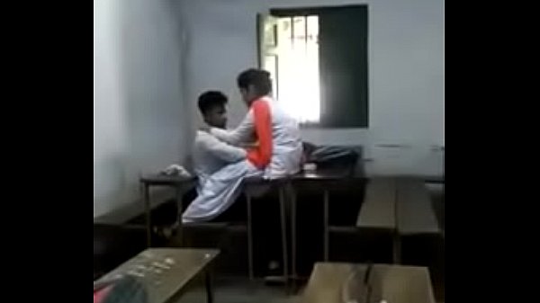 Indian xxx desi school girl hot romance in classroom