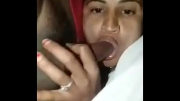 Hot Indian bhabhi sleeping blowjob hindi audio sexy video hd