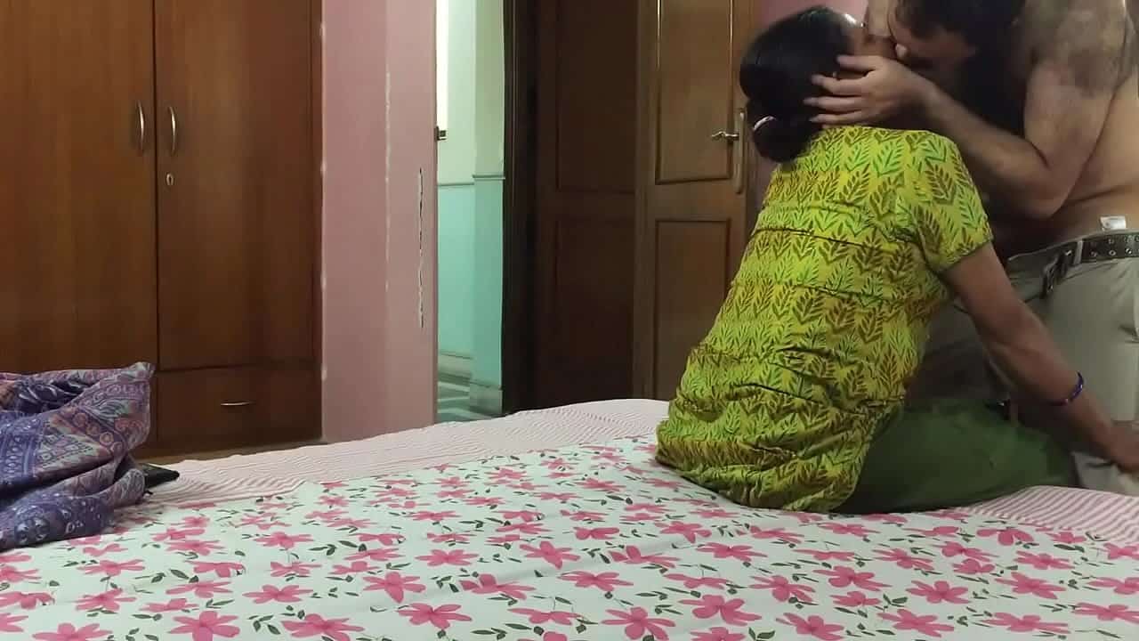 Indian xxx video shy hot maid fucked hard by owner’s son