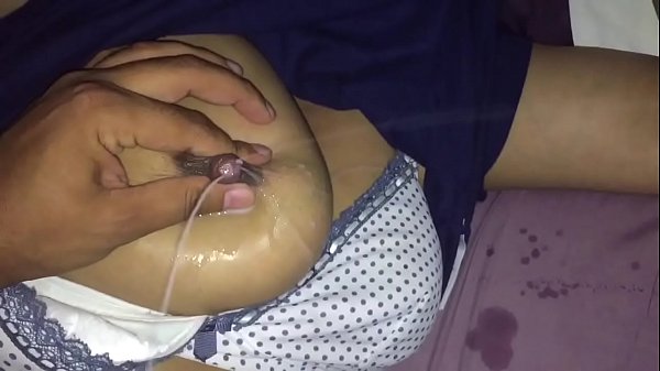 indian xxx sexy sister milky boobs sucking in bedroom