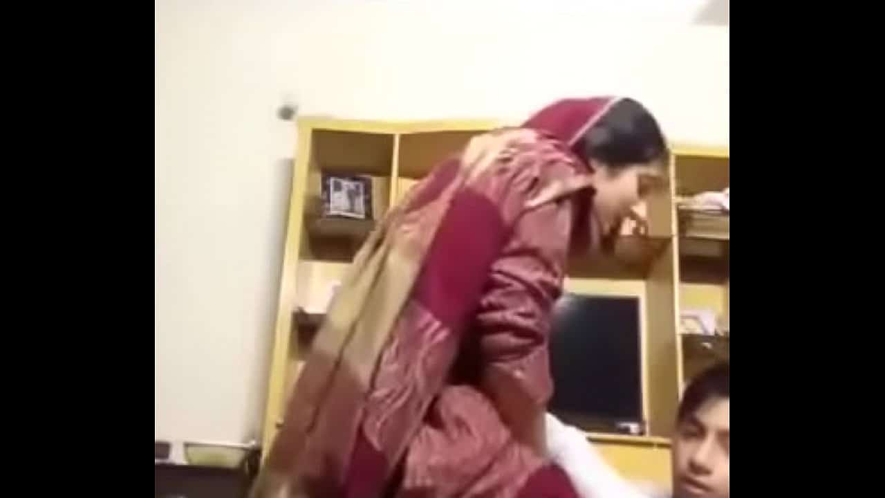 paki xxx Muslim mom and son fucking video