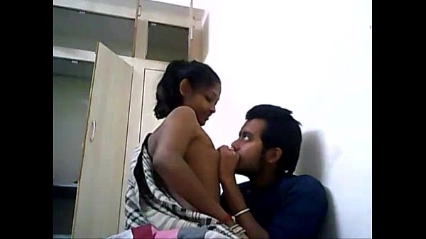 Rich mumbai teen girl sex with classmate in lodge