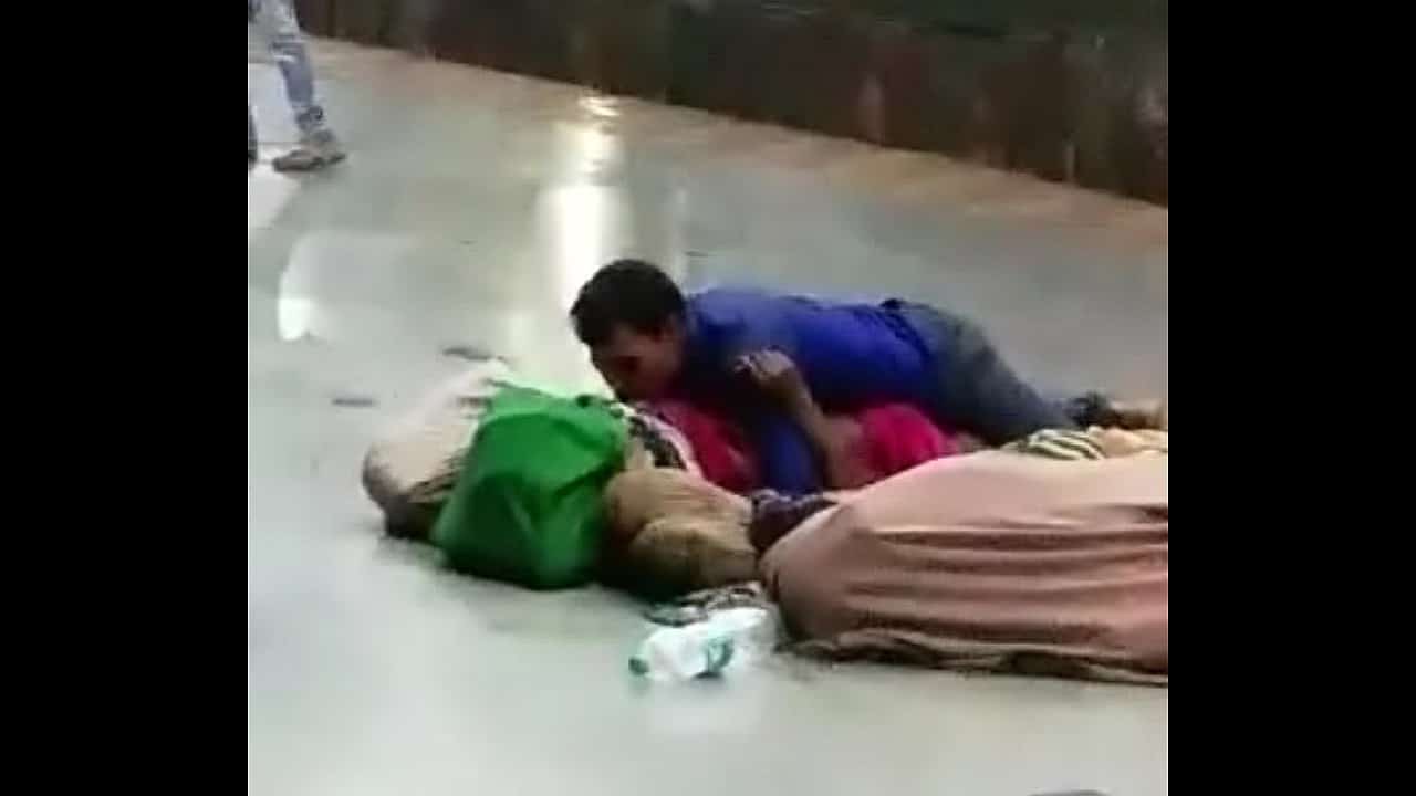 xnxx hardcore open sex in bengal railway station