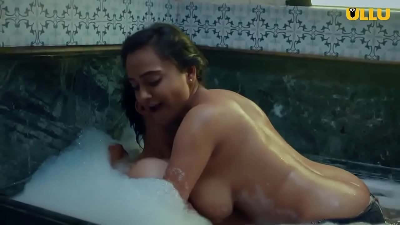 xnxx indian horny naked desi bhabhi xxx getting hard sex by husband