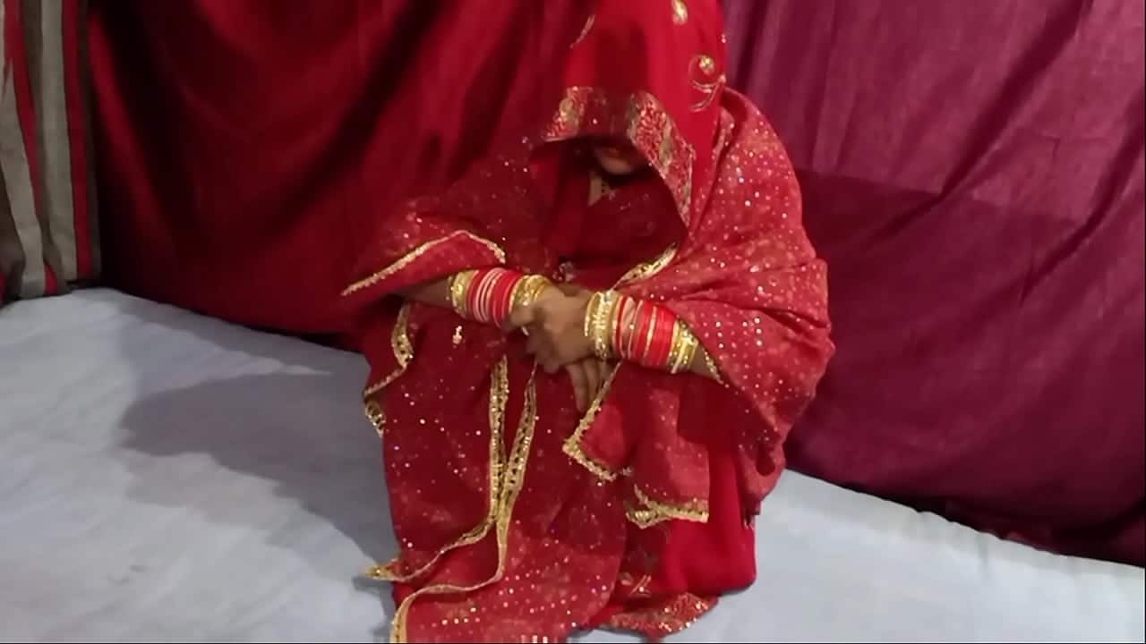 Hindi sex video of newly married bhabhi xxx first night fucking
