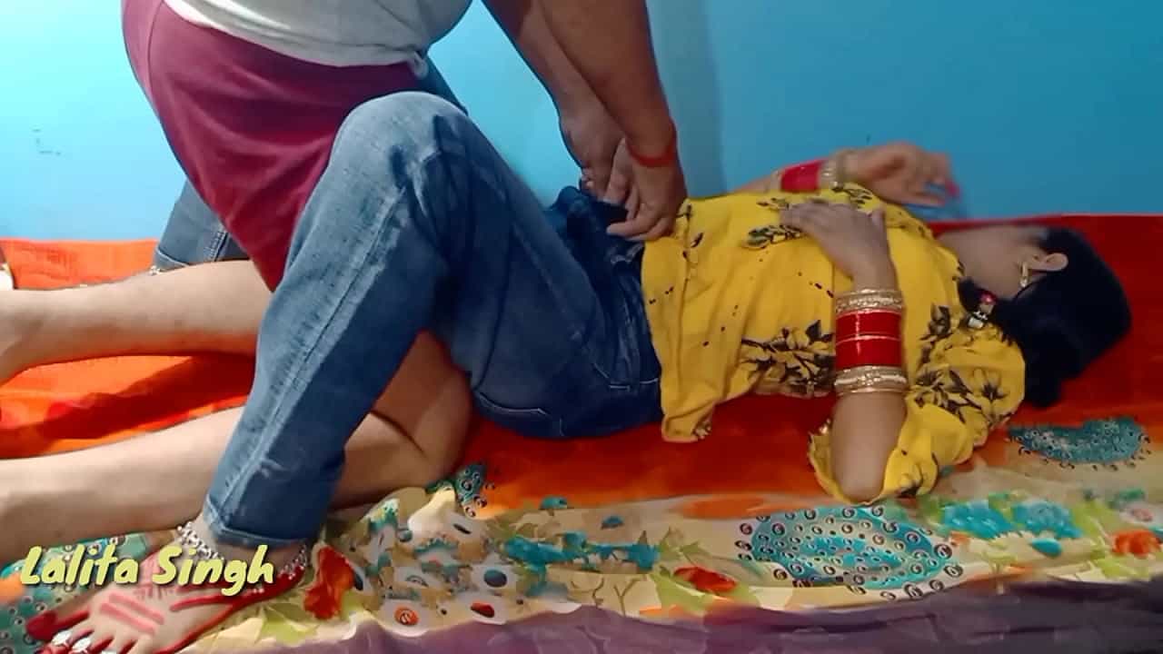 हिन्दी बीएफ विडियो सेक्सी गांड वाली दीदी की चूत चुदाई
