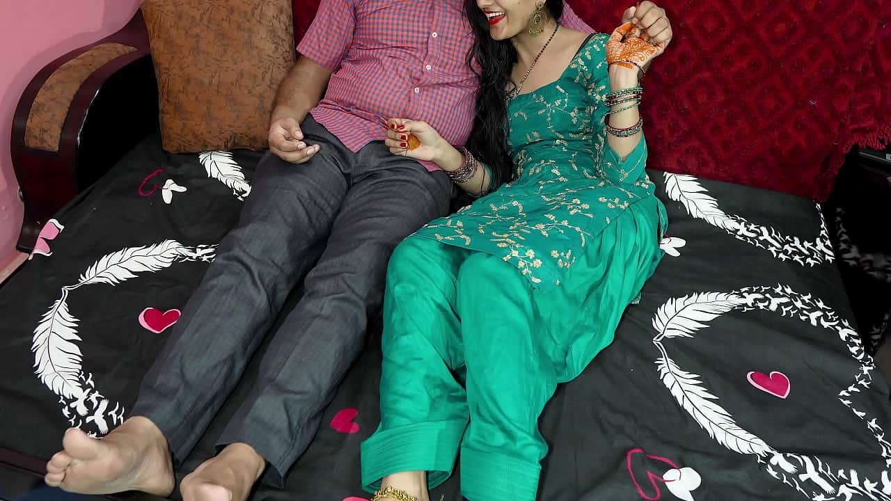 हॉट इंडियन भाभी ने अपनी गांड चुदवायी होममेड ब्लू फिल्म वीडियो