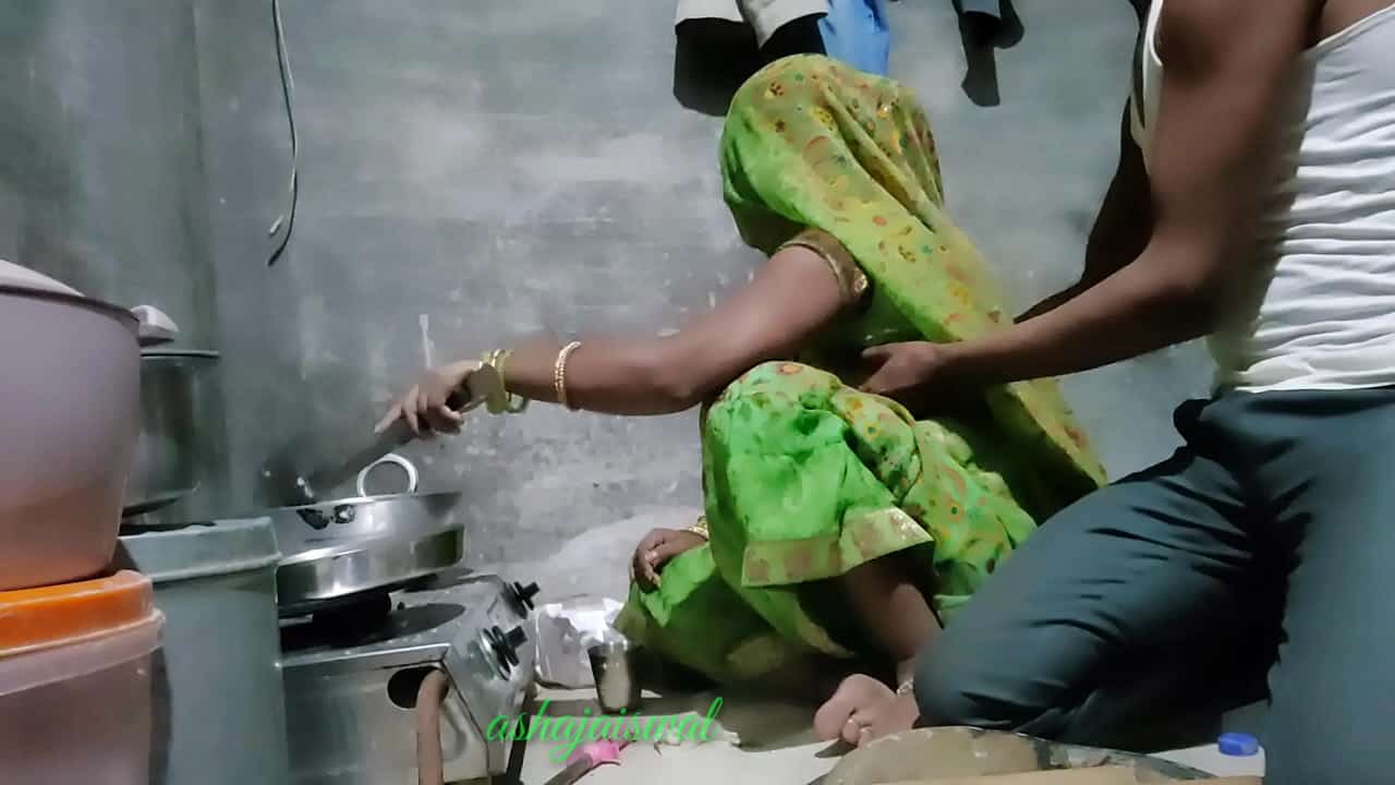 भाभी की चुदाई रसोई घर में हिंदी बीएफ