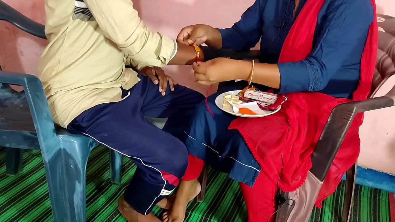 Free indian sex videos gift ke lie chud gayi didi