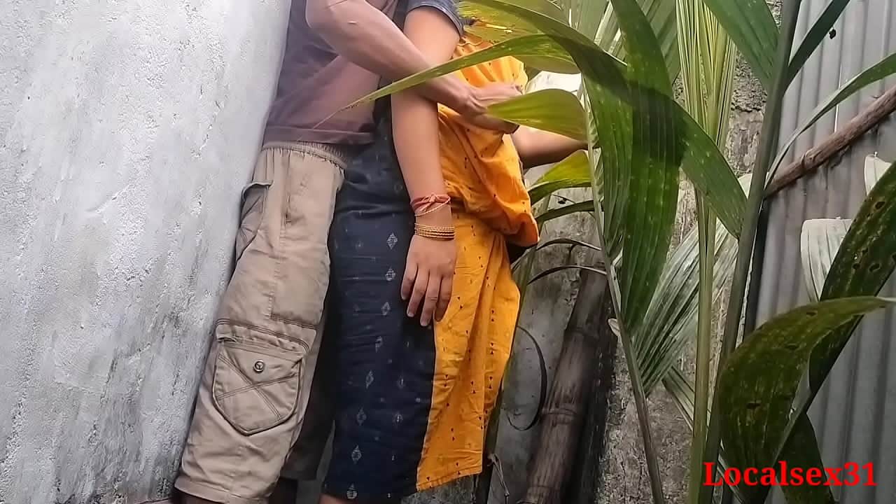 desi Indian milf aunty outdoor sex with young boy viral sex mms