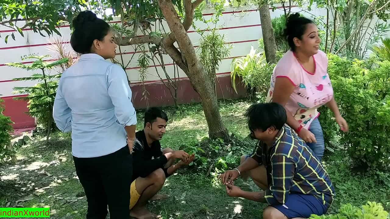 Bengali xnxx porn husband share hot wife with friends for money