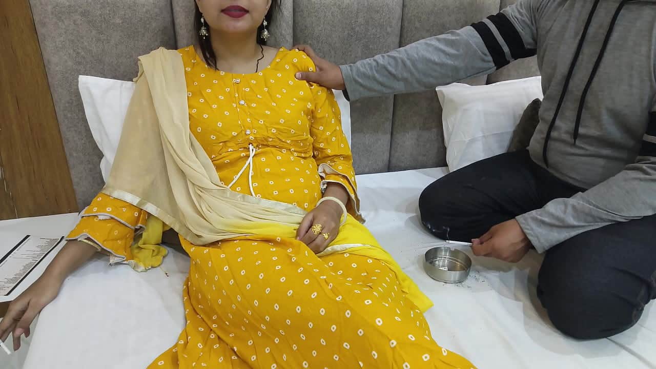 New Indian xxx video horny milf mom sex with son friend