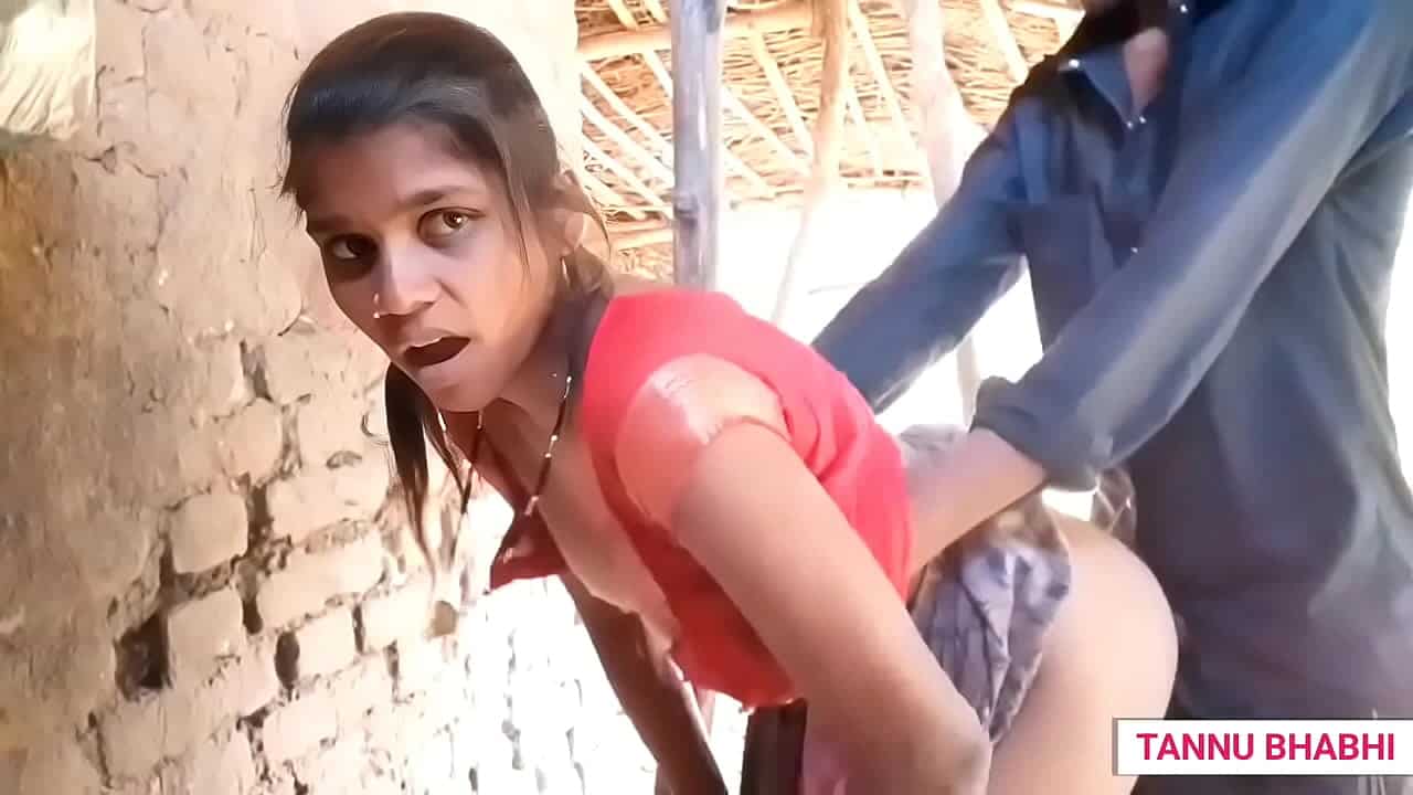 New sex video Rough desi porn video of an Indian webcam couple