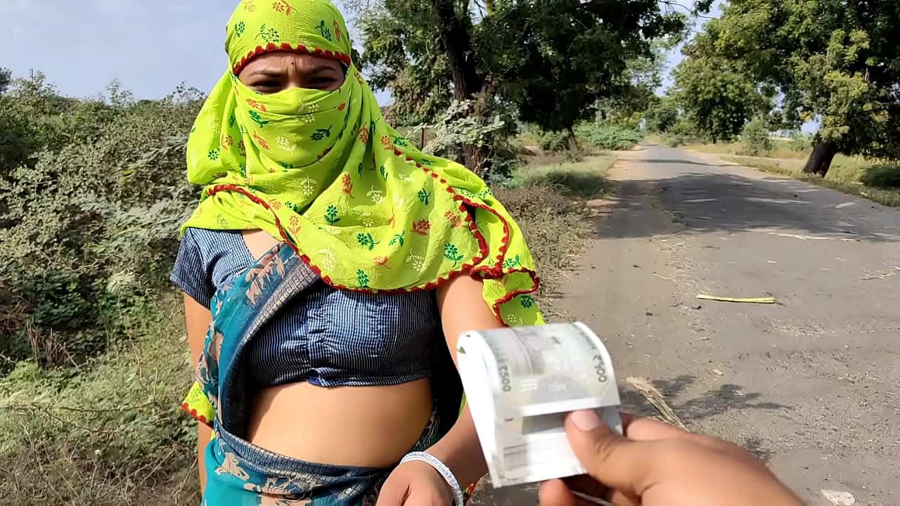 Hardcore Nepal sex video of a desi randi in the jungle without condom