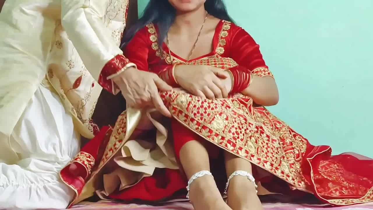 Newly married couple first night homemade suhaagraat sex video