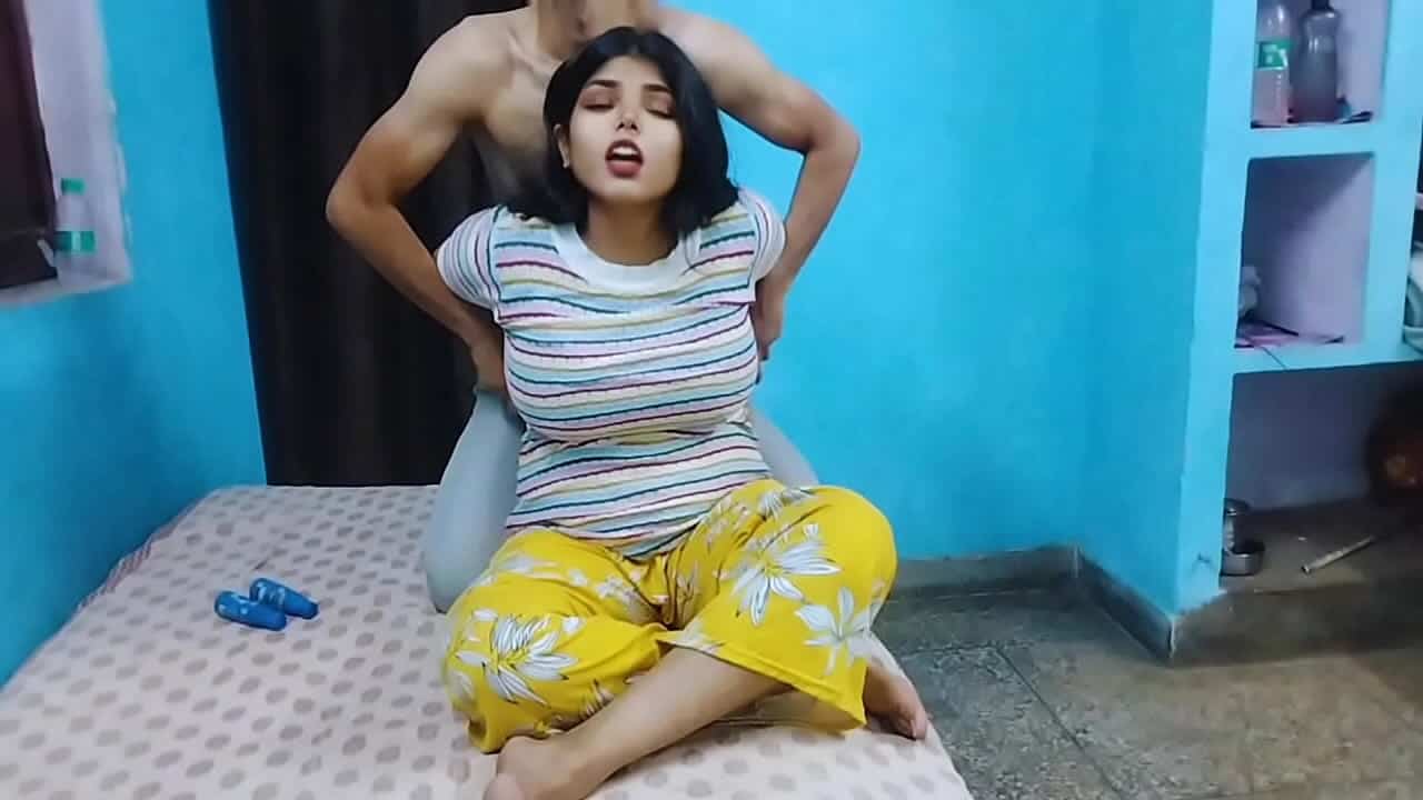 Desi HD New Video big boobs village girl nude sex with brother friend