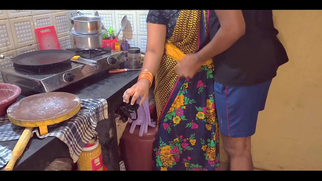 Xnxx XXX HD Sex Video Kitchen sex of stepsiblings in Indian desi sex