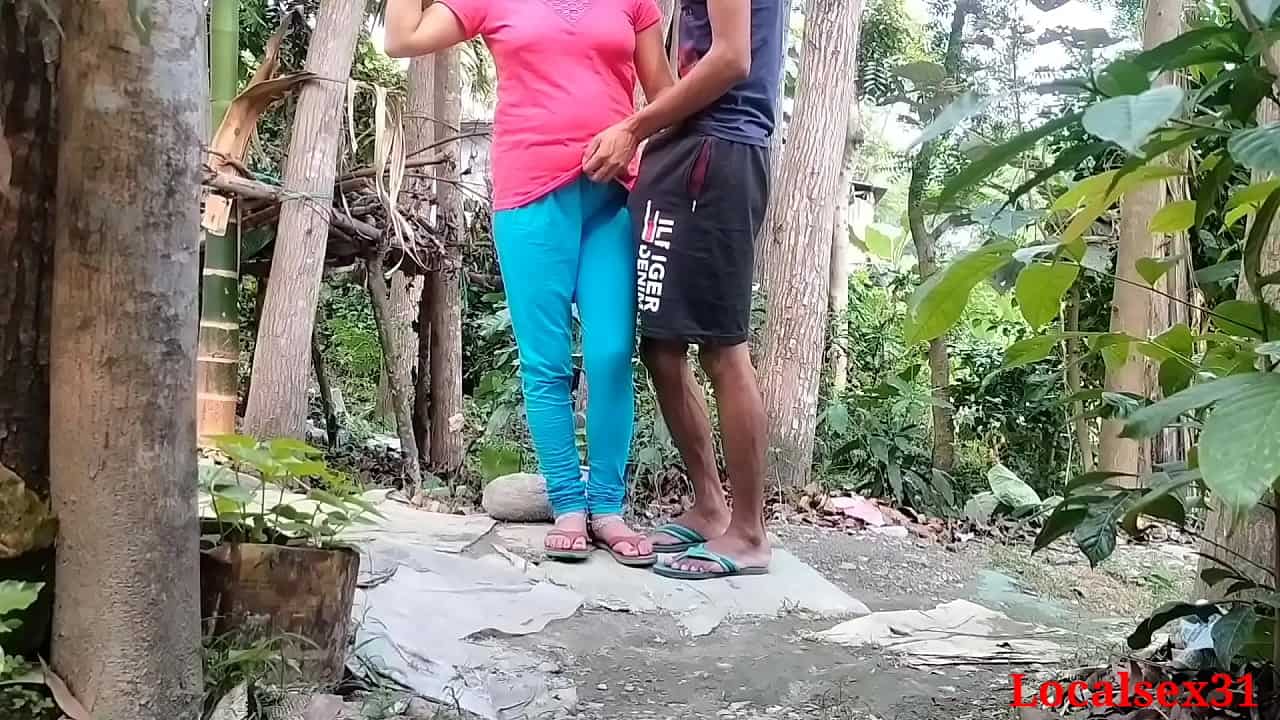 Village bhabhi outdoor Sex With Her Boyfriend Viral hidden cam mms