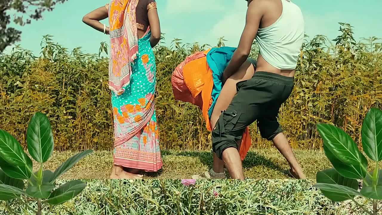 xhamster19 devar ne bhabhi aur bhabhi ki behan ko khet me kutiya bana ke chut choda