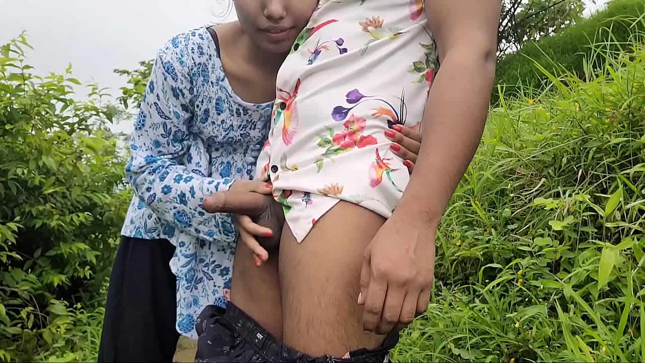 fsiblog new sex video desi sexy bhabhi fucking with lover in outdoor xxx