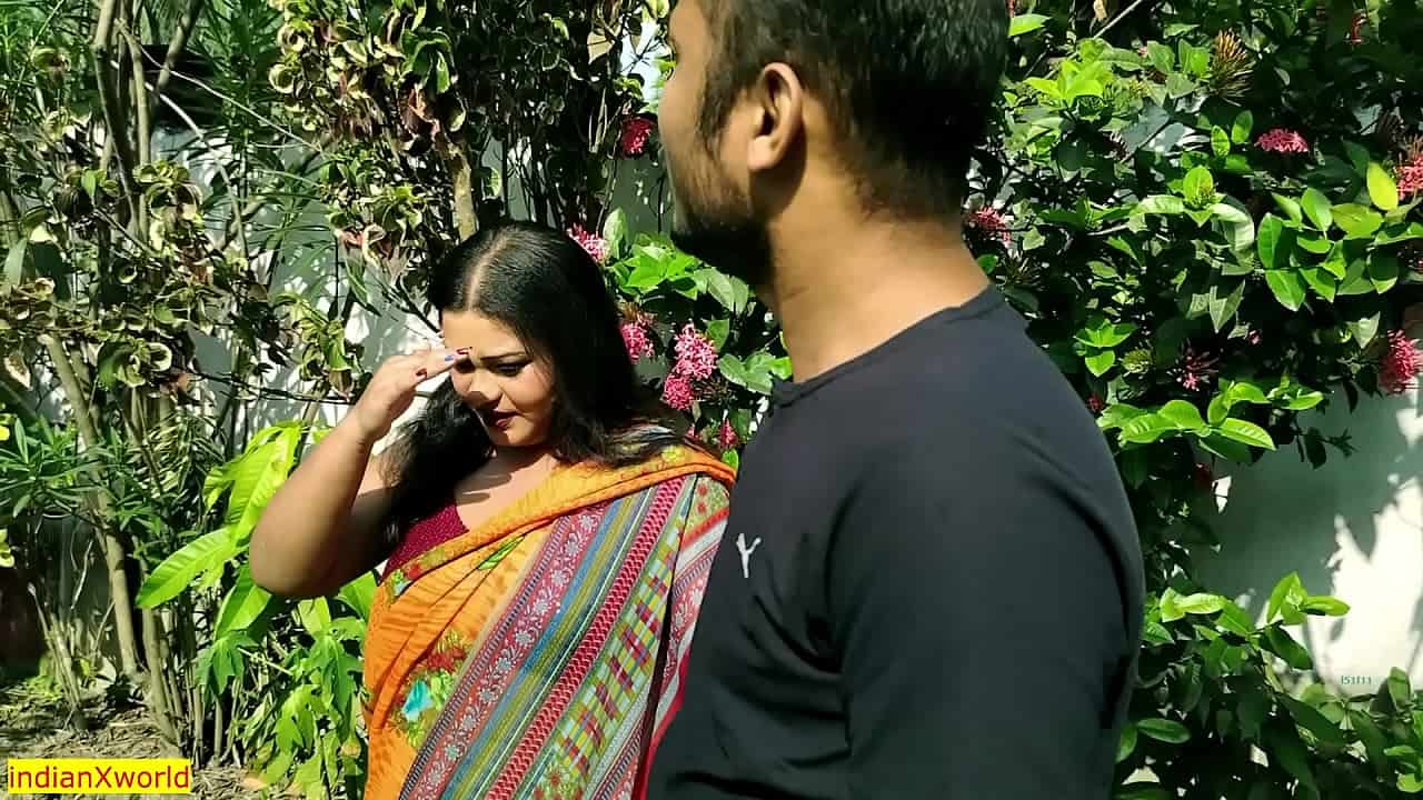 Hindi Uncut porn video Hot Married Bhabhi Hot XXX Sex with boyfriend